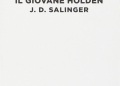 Acquistalo su Amazon Il Giovane Holden - J. D. SalingerSi tratta del romanzo più famoso di Jerome D. Salinger, scrittore americano considerato tra i più importanti del ventesimo secolo. Questo long-seller ambientato in una cittadina immaginaria della Pennsylvania parla del giovane Holden alle prese con un viaggio in treno verso casa.