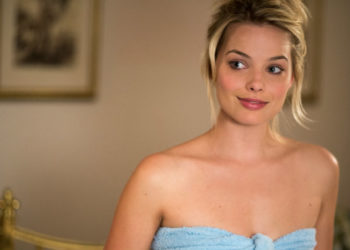 Margot Robbie in About Time / Universal Pictures